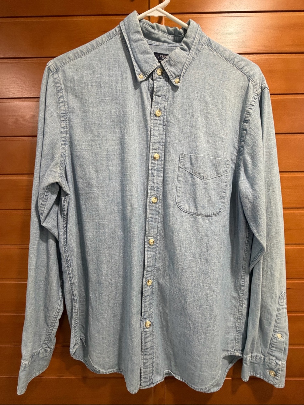 J. Crew light Wash Denim chambray Button-Down Shirt - Men’s M